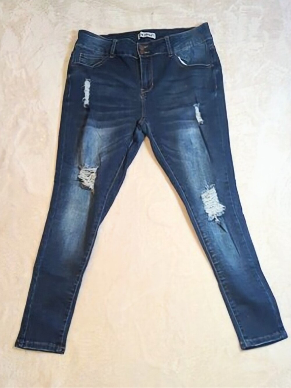 Blue savvy Distressed jeans
